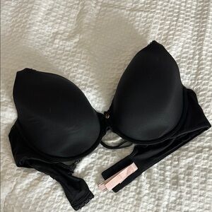 Victoria's Secret Black Molded Cup Bra
